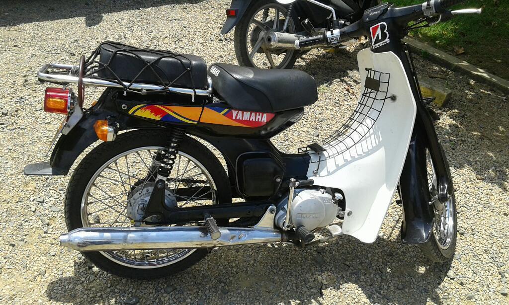 Yamaha V-80 con Seguro Y Tecno