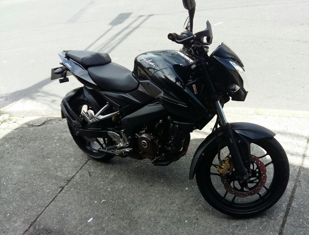 PULSAR NS 200 PRO 2016 COMO NUEVA 7.800 KILOMETROS