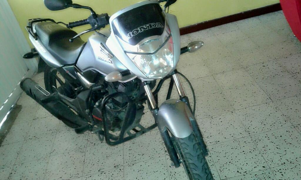 Vendo Cbf 150 Modelo 2010 Al Dia