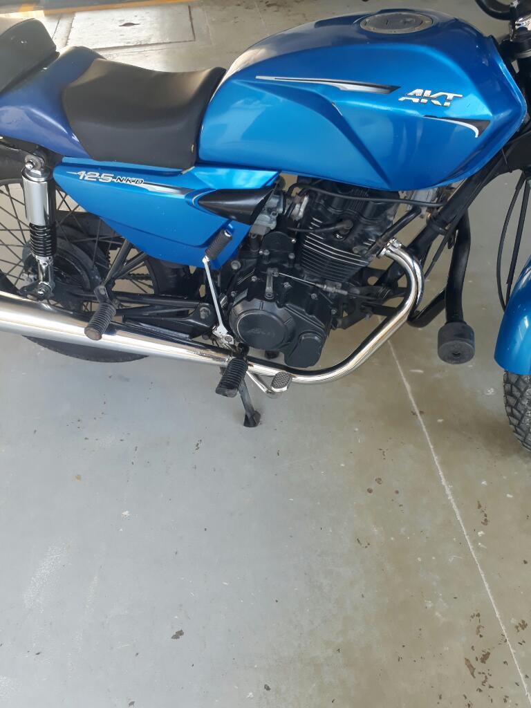 Vendo Akt125 Super Estado