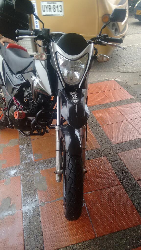 Vendo Moto Akt Tt 150