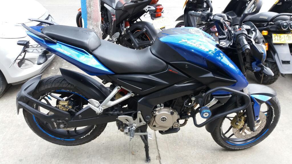 Pulsar 200 2014