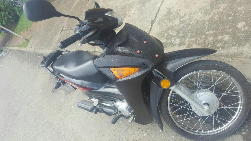 Vendo Moto Honda Wabe 2016