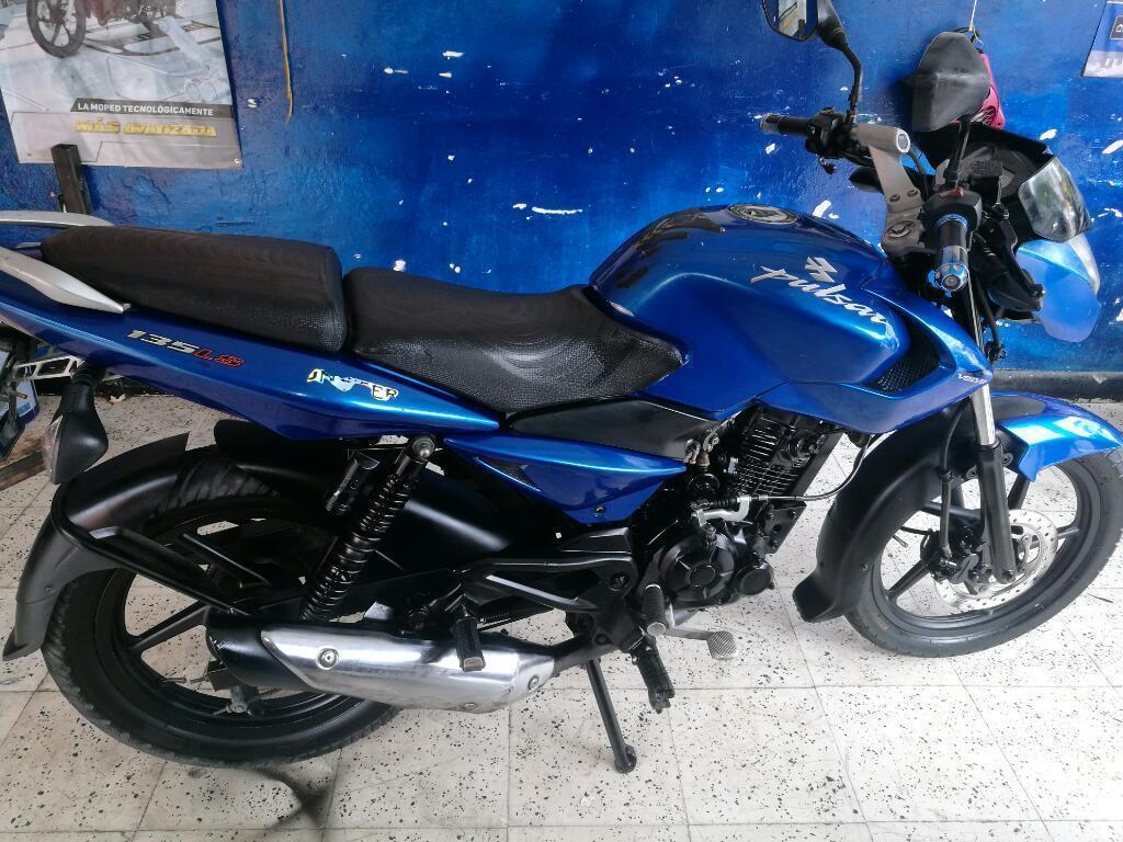 Vendo Pusar 135 Modelo 2012