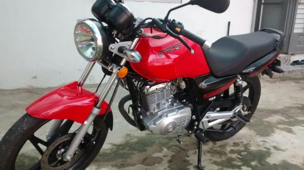 VENDO GS MODELO 2016 14 MESES DE USO