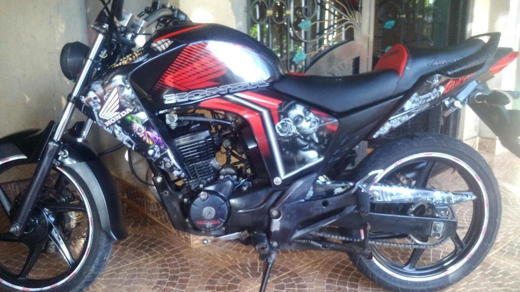 Vendo Hermosa Honda Cb 150 Invicta 2011