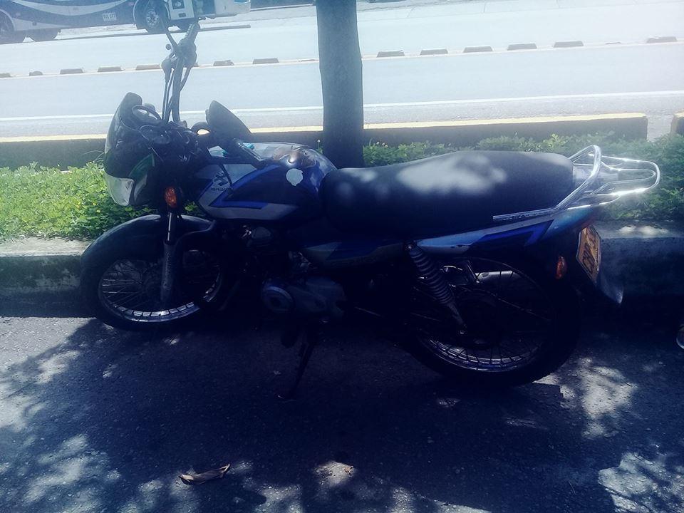 VENDO MOTO BOXER CT100