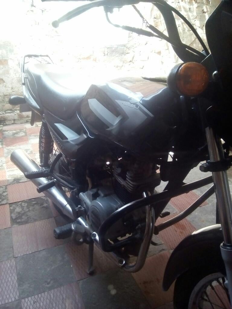 Vendo Moto Boxer 2013