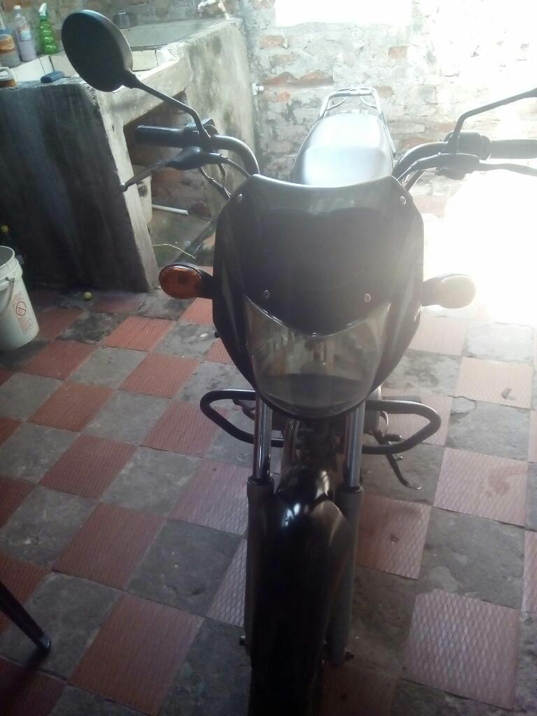 Vendo Moto Boxer 2013