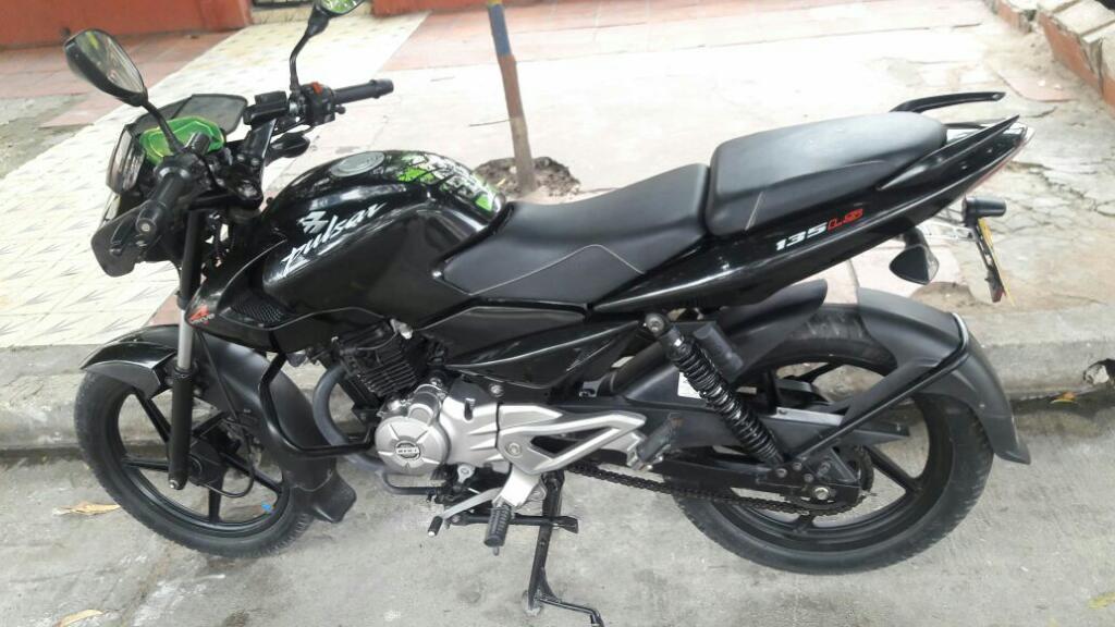 Vendo Moto Pulsar 2015