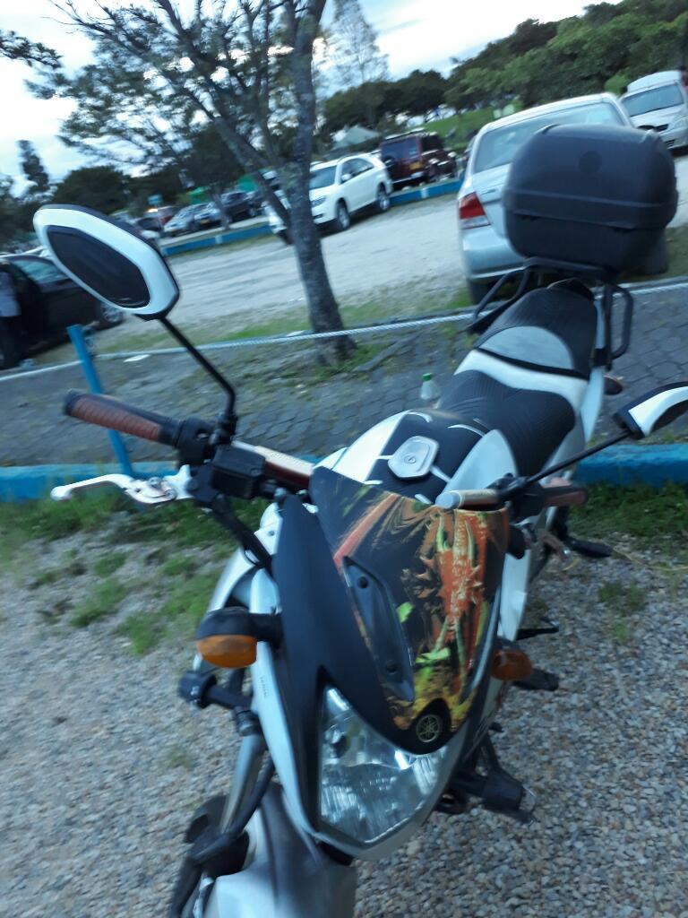 Moto Szr 2013