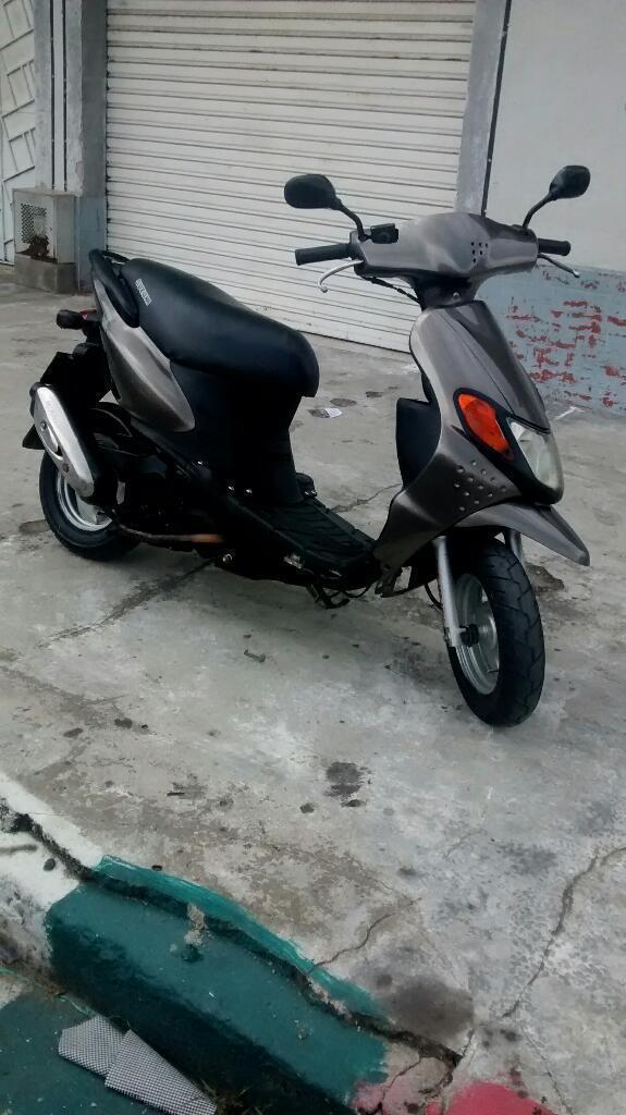 Suzuki 2007 Al Dia 2018