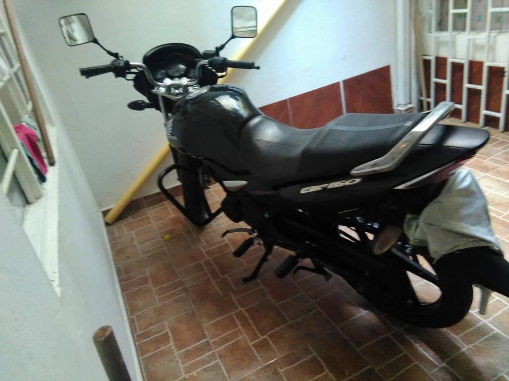 Vendo Cbf 150 Modelo 2010 Valluna