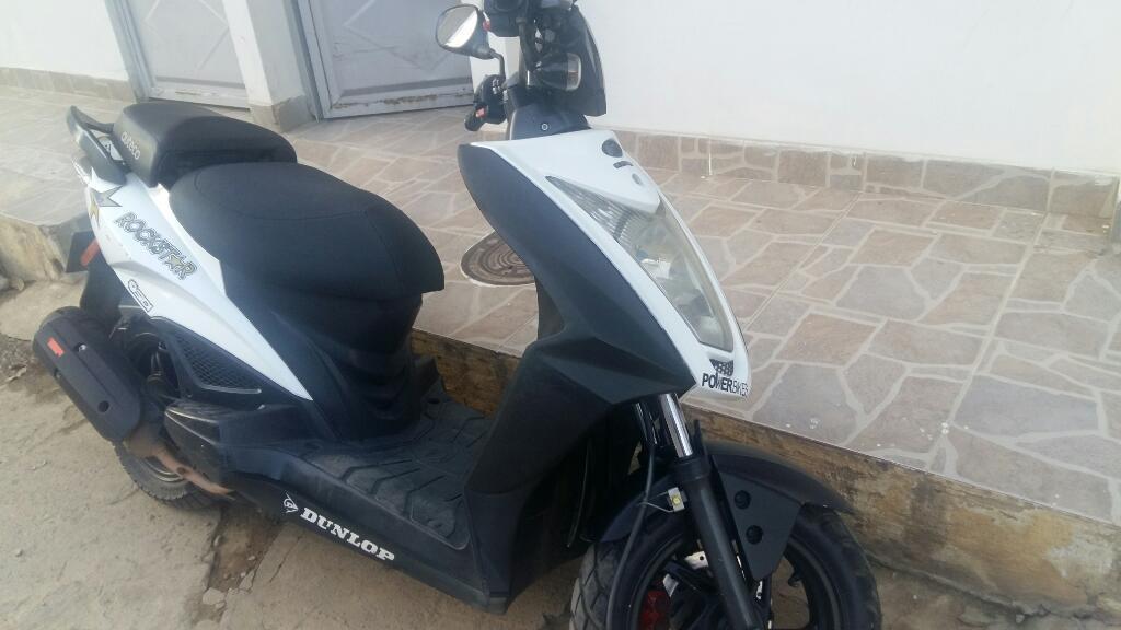 Vendo Moto Kymco 2012 Negociables