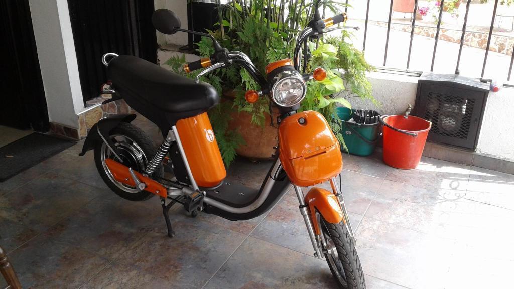 se vende moto electrica