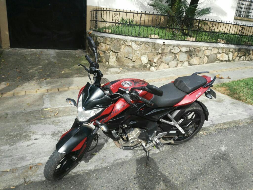 Pulsar Ns 200