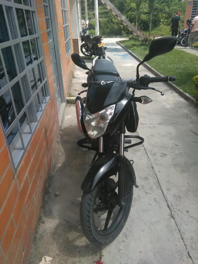 Moto Pulsar 135