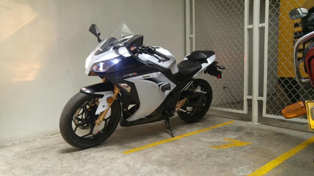 Vendo Moto Kawasaki Ninja 300