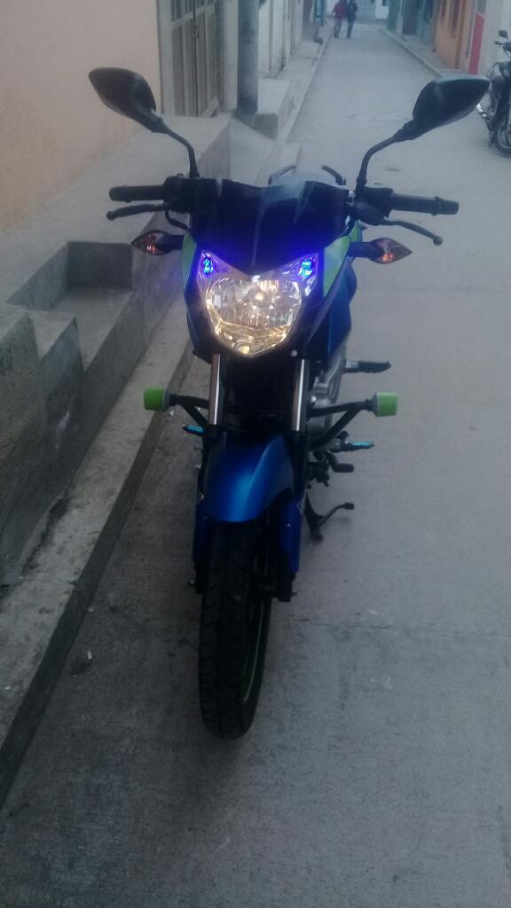 Vendo Moto Pulsar 135