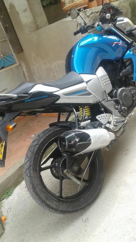 Moto Fz