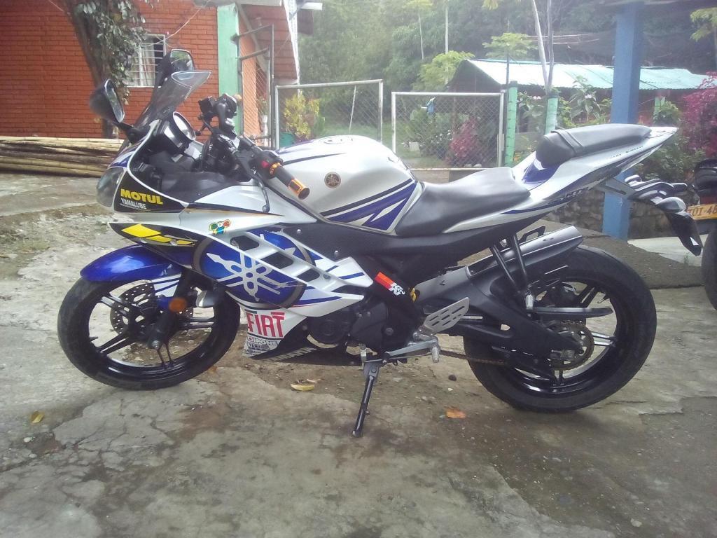 moto yzf r15 2014