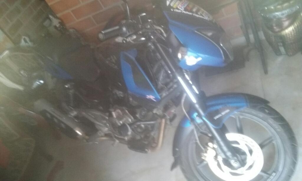 Vendo Pulsar 220 Modelo 2014