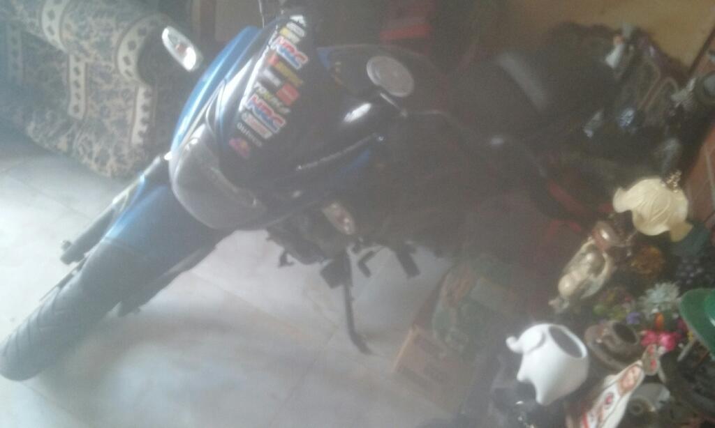 Vendo Pulsar 220 Modelo 2014