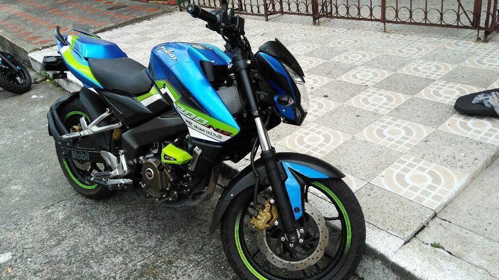 Vendo Moto Ns 200 Celular 3008424101