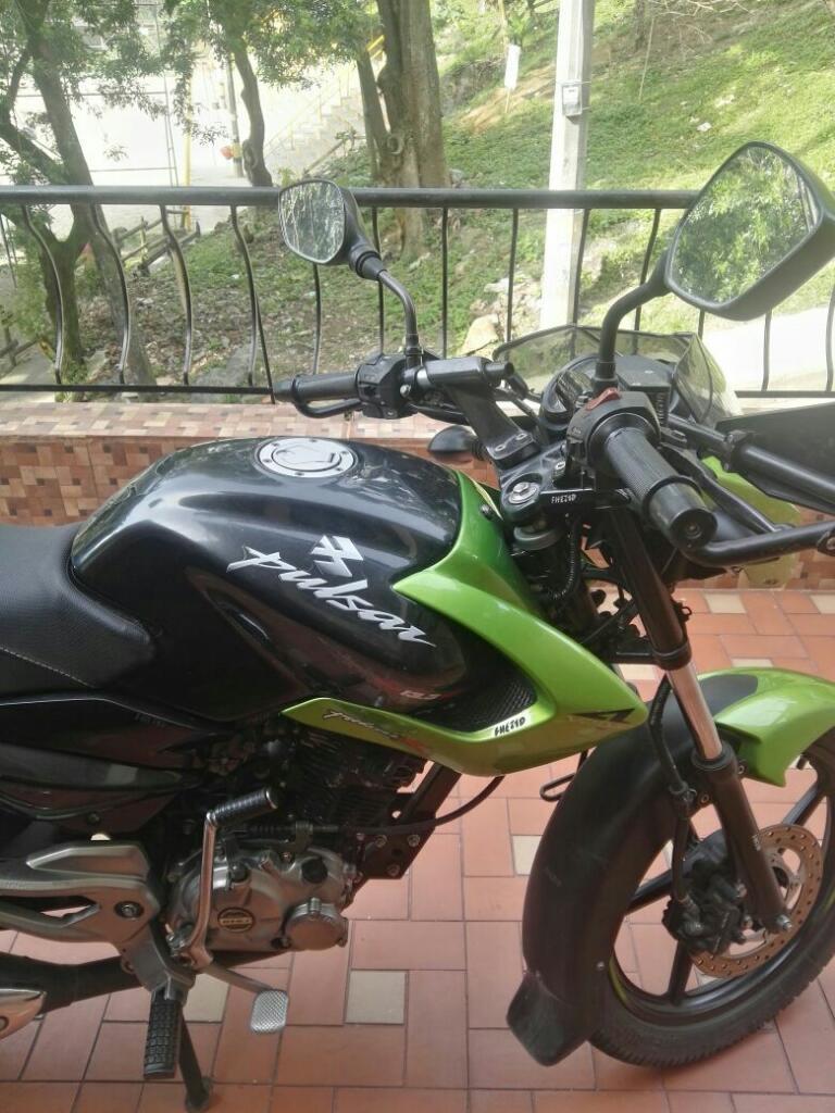 Moto Pulsar 2014