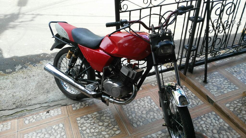 Moto Ax100