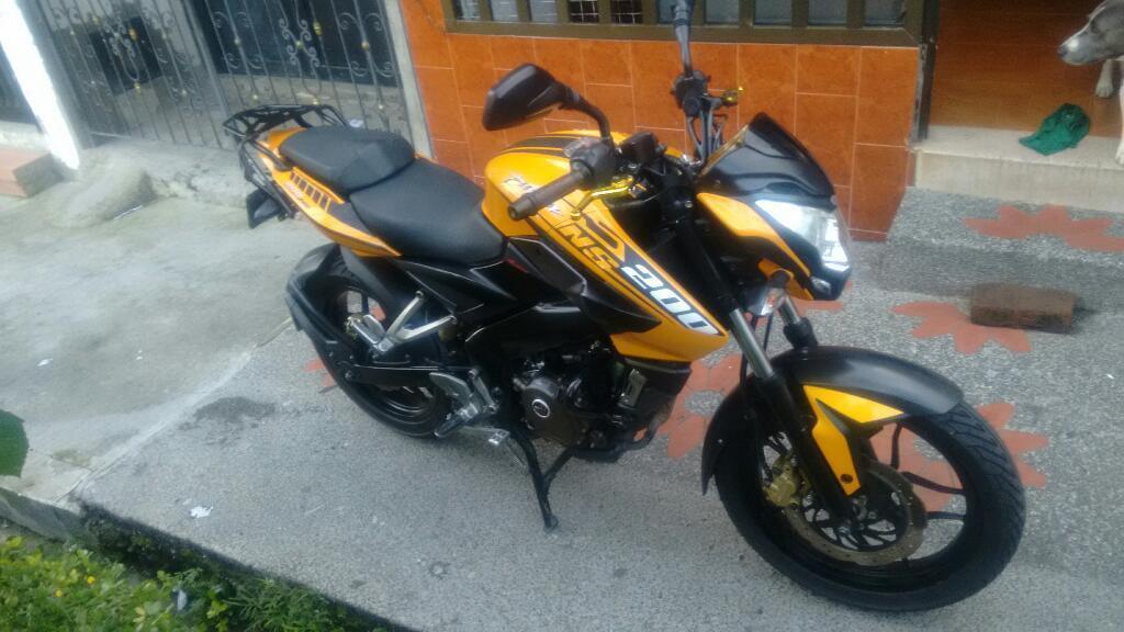Ns 200 2015 Amarillo Mostaza