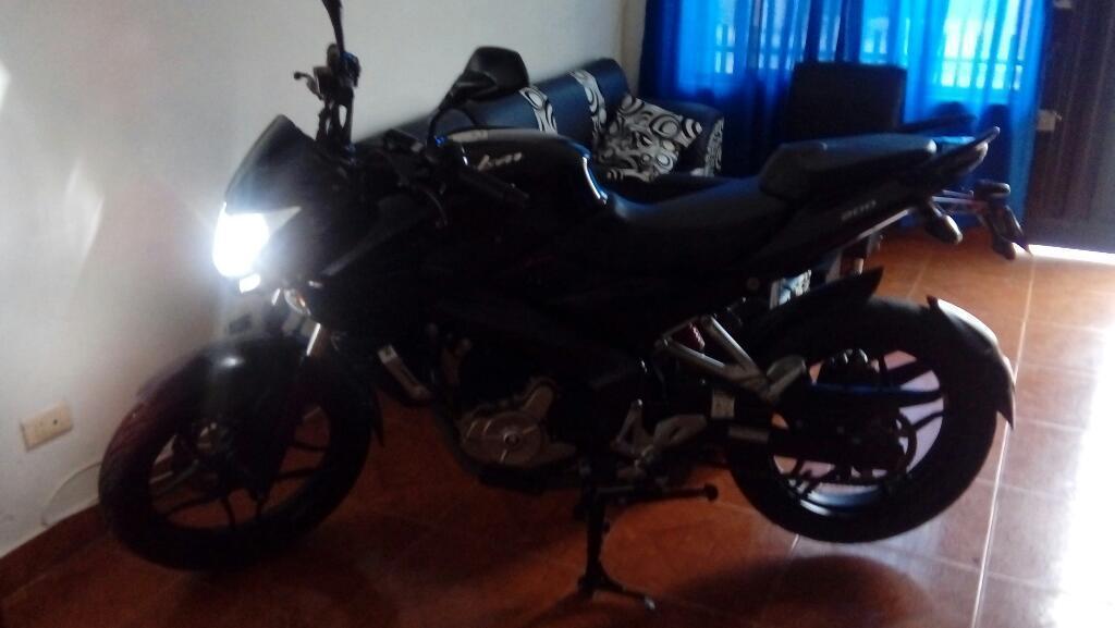 Vendo Moto Ns 200