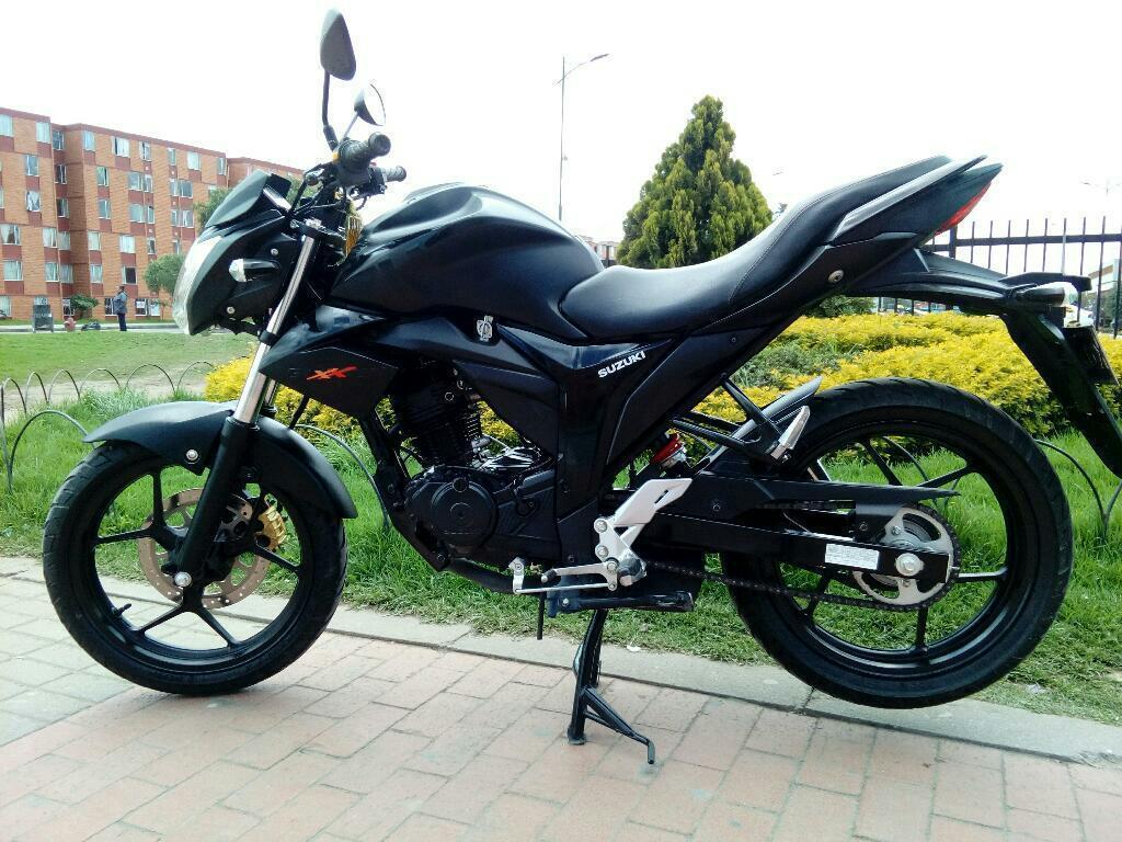 Suzuki Gixxer.2017. 3000 Klm