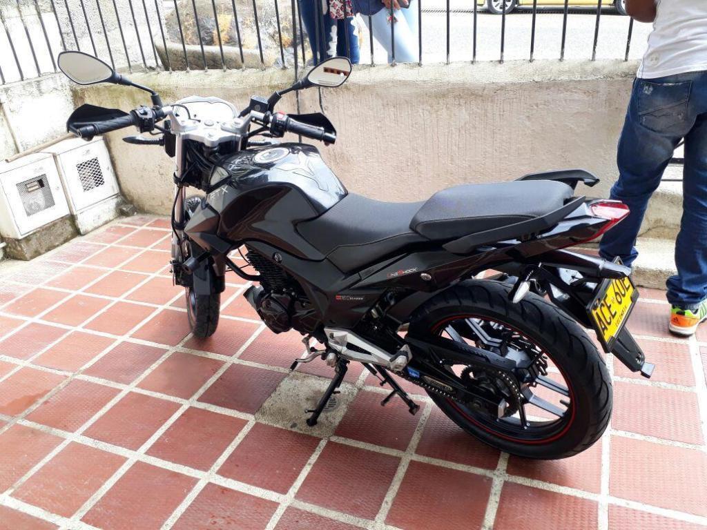 Vendo AKT 150RSll Modelo 2016