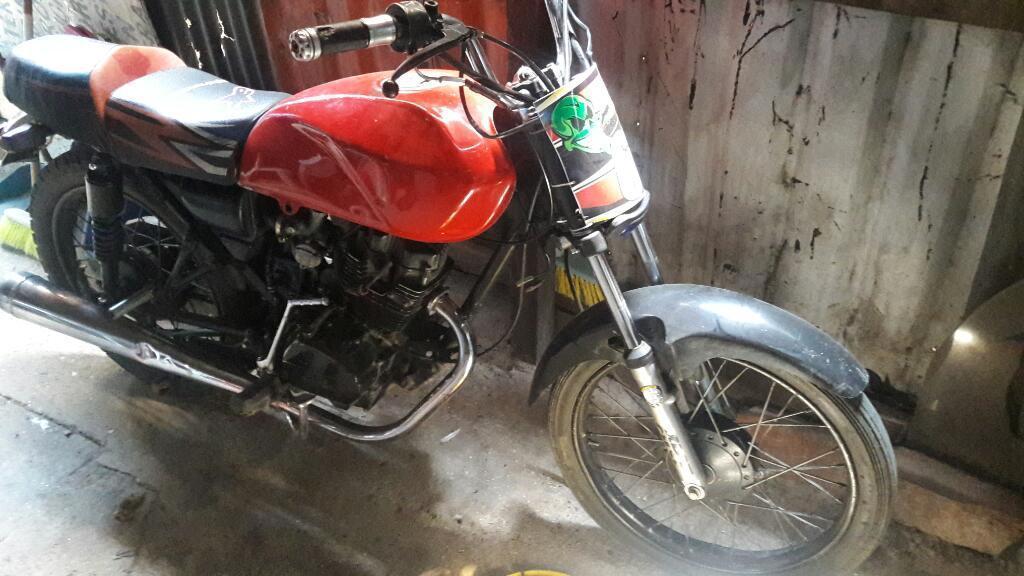 Vendo Moto Akt