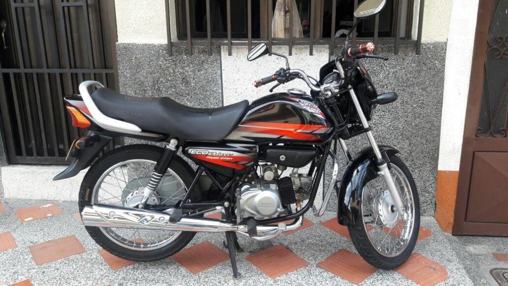 vendo moto eco deluxe mod,2011