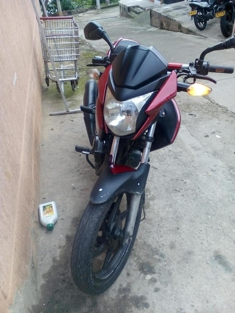 Vendo Honda Invicta 150 en Exelente Esta
