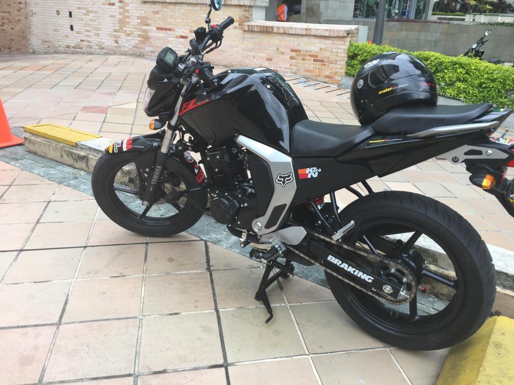 Yamaha FZS