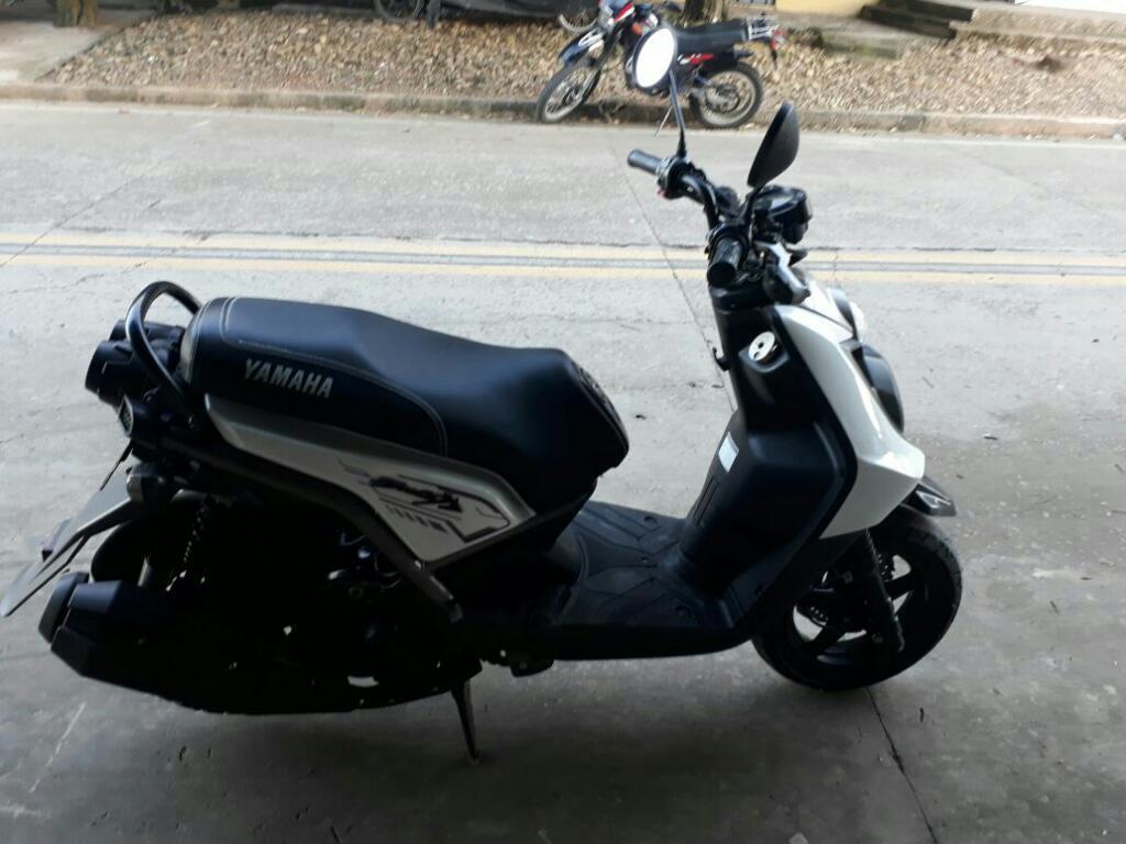Vendo Moto en Buen Estado Unica Dueña