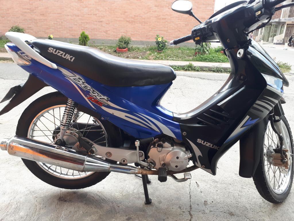 VENDO HERMOSA BEST MODELO 2007 SEGURO Y TECNO HASTA JUNIO DEL 2018