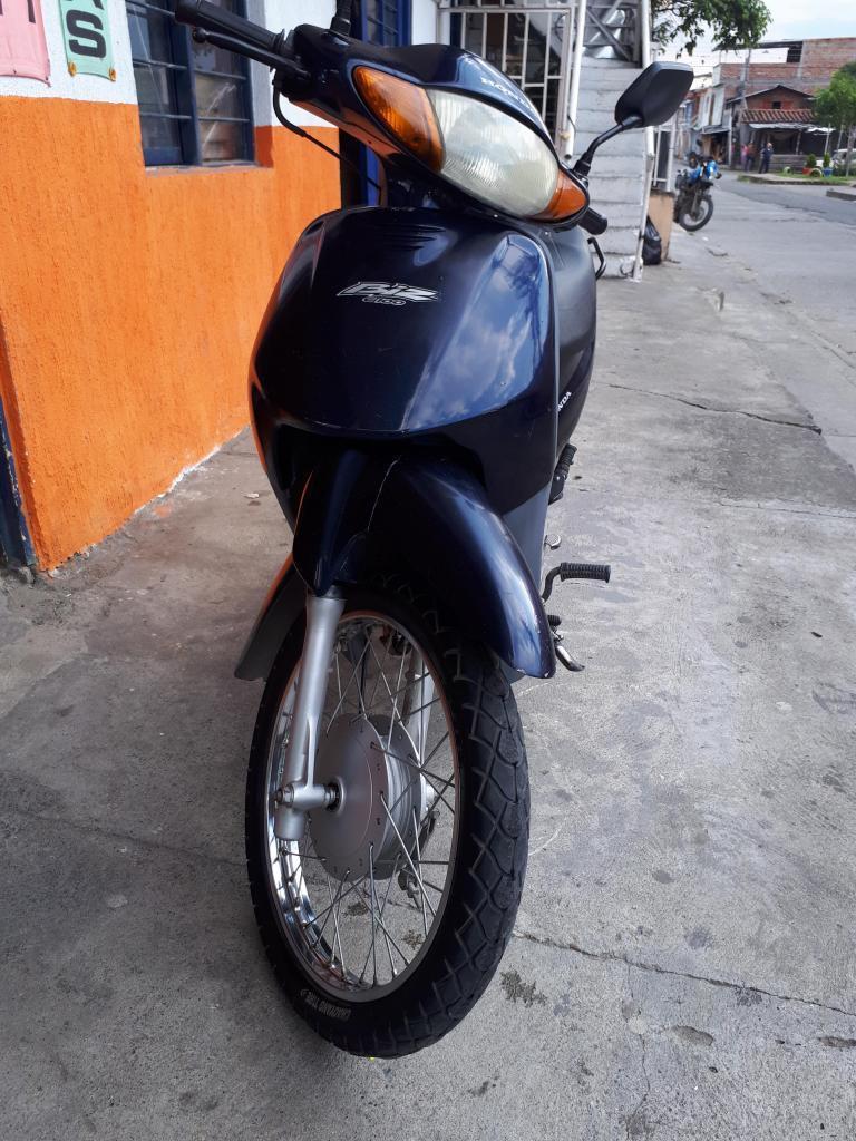 VENDO HERMOSA BIZ DE STARTE MODELO 2002 CON PAPELES