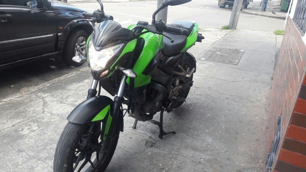 PULSAR 200NS MODELO 2015