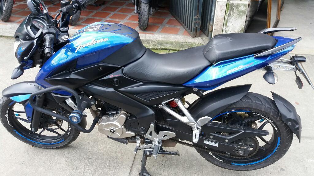 Pulsar 200 Ns 2014