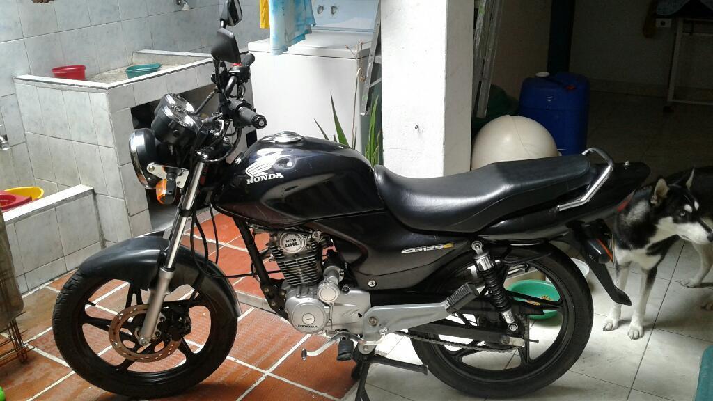 Vendo Moto Honda Cb 125e