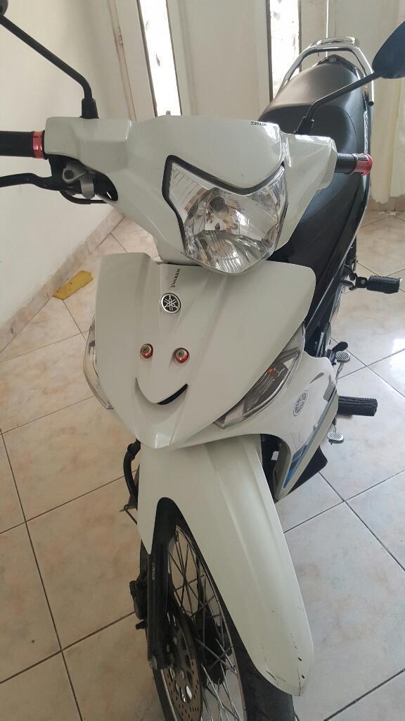 Vendo Yamaha Crypton Modelo 2015 Color Blanca