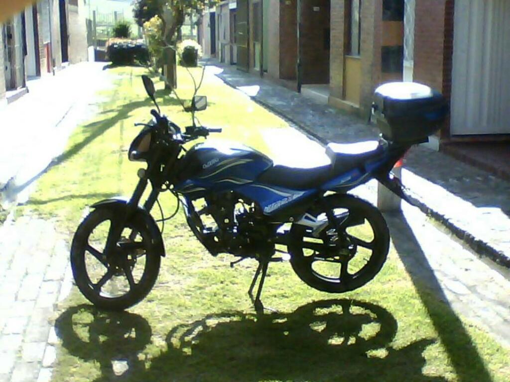 Hermosa Motocicleta