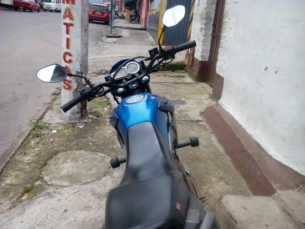 Se Vende Moto Akt 150 Modelo 2014