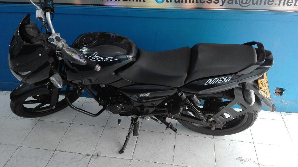 Vendo Pulsar 180 2006