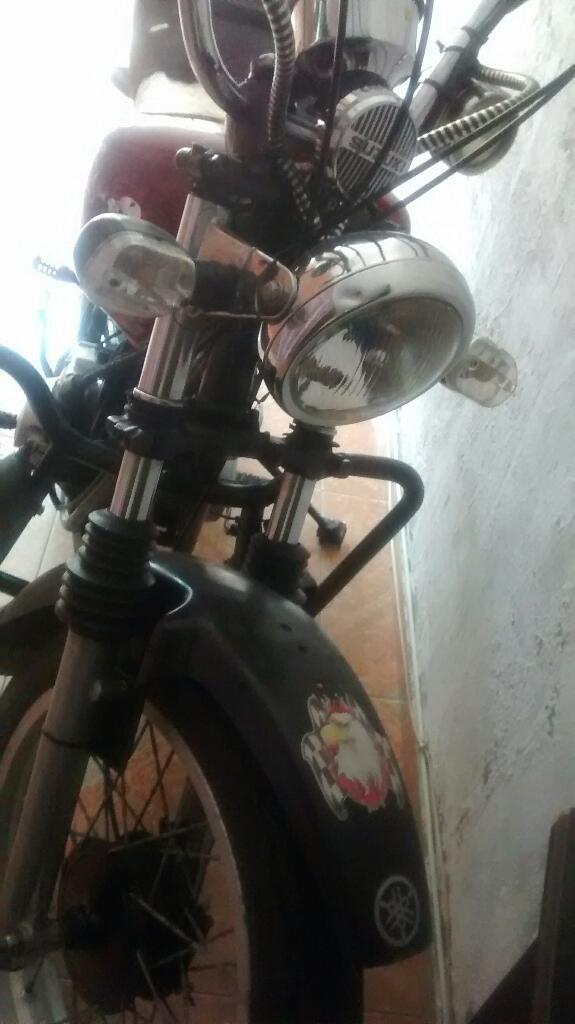 Vendo Moto Kawasaki Barata 700.000