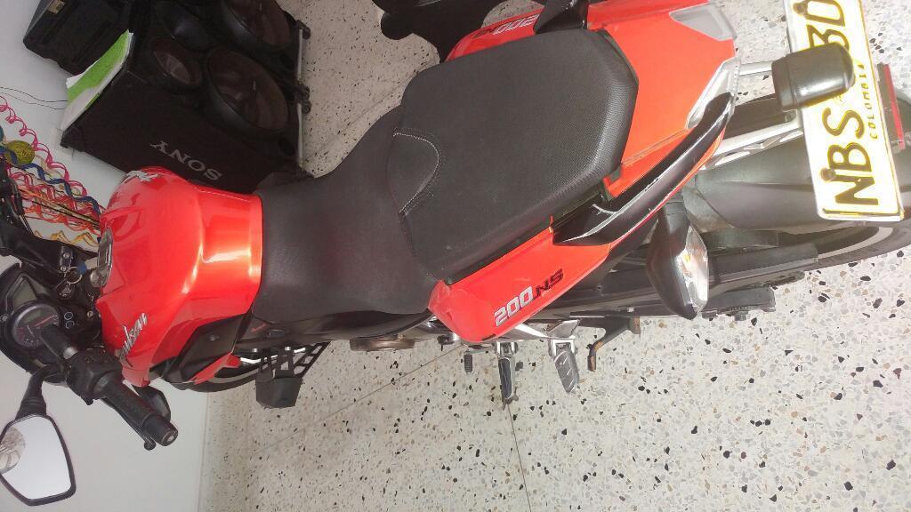 Moto, Pulsar 200 Modelo 2015